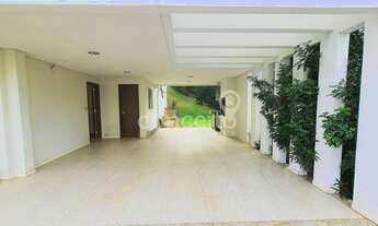 Imagem 3: Casa Semimobiliada com 4 Dormitórios e 7 Vagas na Itoupava Seca!