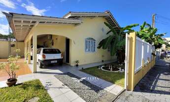 Imagem 2: Casa com Comércio, 4 dormitórios, 80m² à venda, por R$ 670.000,00 no Centro - Barra Velha