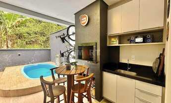 Imagem 3: Sobrado Geminado com Piscina, 1 Suíte + 2 Quartos