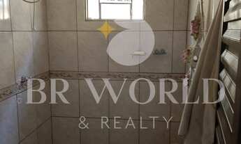 Imagem 4: Casa com 3Q e dois banheiros, quintal amplo, excelente estrutura