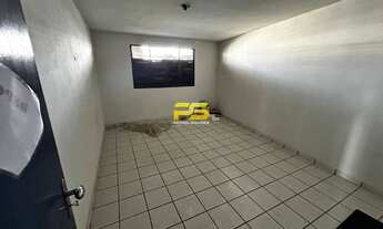 Imagem 7: Prédio comercial para venda em Bayeux