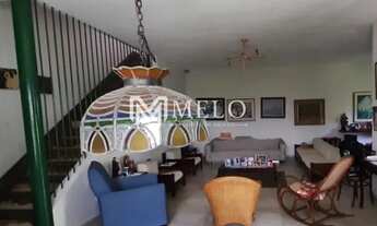 Imagem 2: CASA FORTE - Casa com 4qts., 2vagas, 760m²