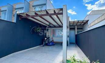 Imagem 2: Casa Geminada Semimobiliada com 1 Suíte e 1 Quarto à Venda