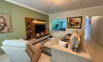 Imagem 2: Sobrado à venda com 3 dormitórios (1 suíte) e 4 vagas de garagem - Bairro Santa Maria, São