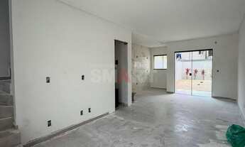 Imagem 4: Sobrado Geminado com 02 Suítes à Venda no Amizade