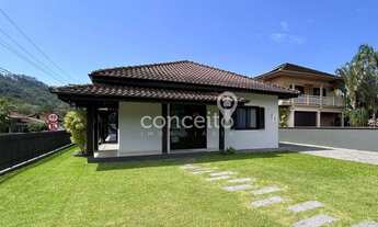 Imagem 2: Casa Mobiliada com 3 Dormitórios em Pomerode!