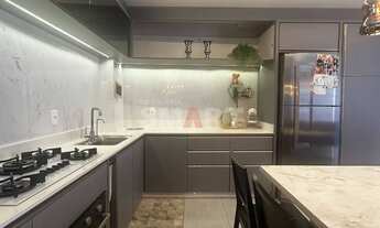 Imagem 3: Geminado com 3 quartos e piscina semimobiliado