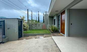 Imagem 2: Casa com 01 Suíte + 02 Quartos e Amplo Terreno à Venda