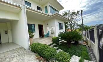 Imagem 3: LINDA CASA - situada em lugar alto , no centro de Barra Velha . Com vista panorâmica para