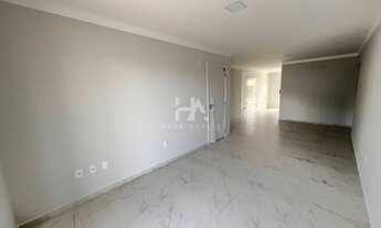 Imagem 2: Apartamento na Barra do Rio Cerro Ref. 5392