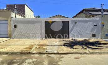 Imagem 3: Casa com 3Q e dois banheiros, quintal amplo, excelente estrutura