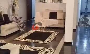 Imagem 4: Sobrado completo à venda na Zona Sul de São Paulo, com localização privilegiada e estrutur