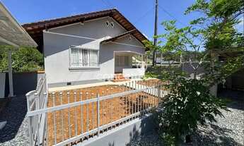 Imagem 2: Casa Semimobiliada com 3 Dormitórios na Itoupava Central!