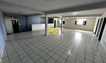 Imagem 6: Prédio comercial para venda em Bayeux