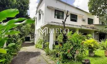 Imagem: CASA FORTE - Casa com 4qts, 2vagas, 760m²