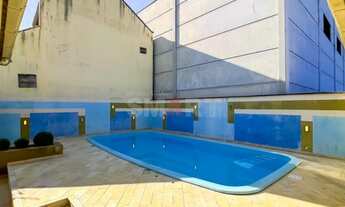 Imagem 2: Casa Com Piscina e Sala Comercial