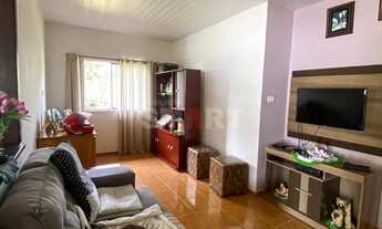 Imagem 3: Casa de Esquina com Piscina e 4 Quartos