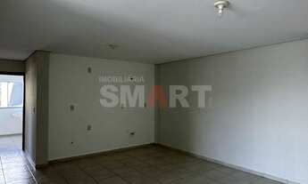 Imagem 2: Apartamento com 2 Quartos e Elevador no Centro