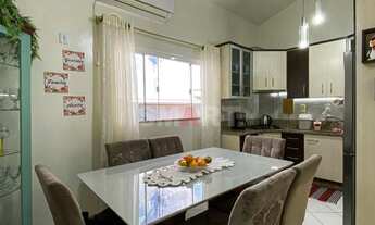 Imagem 3: Casa com 01 Suíte + 02 Quartos à Venda no Água Verde