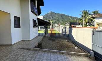 Imagem 7: Casa com Suíte + 3 Quartos no Amizade