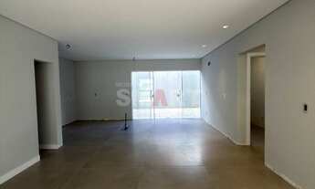 Imagem 6: Geminado com 1 suíte + 2 quartos e 2 vagas de garagem coberta em região nobre