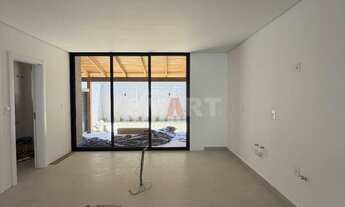 Imagem 7: Geminado alto padrão novo com 3 suítes e fundos com churrasqueira e pergolado