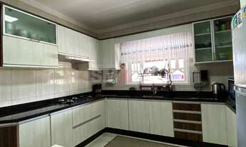 Imagem 5: Casa com Sala Comercial à Venda no bairro Estrada Nova