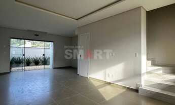 Imagem 4: Geminado Duplex com 1 Suíte + 2 Quartos e Espaço de Fundos com Churrasqueira