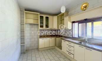 Imagem 5: Apartamento 3 Dormitórios Semimobiliado na Água Verde!