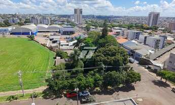 Imagem 4: Terreno Bartinik, 748M² de Área Construída, 748M² de Área Total