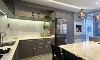 Imagem 7: Geminado com 3 quartos e piscina semimobiliado