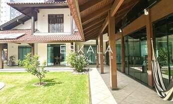 Imagem 2: CASA ALTO PADRÃO SEMI-MOBILIADA E COM PISCINA