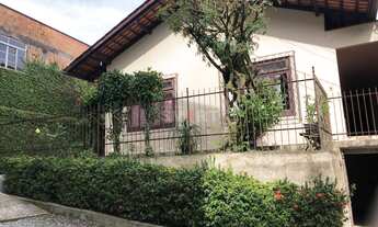 Imagem 2: Terreno à Venda com Casa no Centro de Jaraguá do Sul