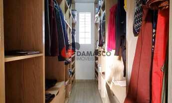 Imagem: Sobrado à venda 4 Quartos, 1 Suite, 2 Vagas