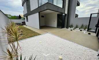 Imagem: Sobrado com 3 quartos sendo 1 suite à venda