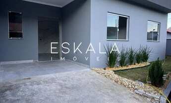 Imagem: CASA GEMINADA COM 03 DORMITÓRIOS