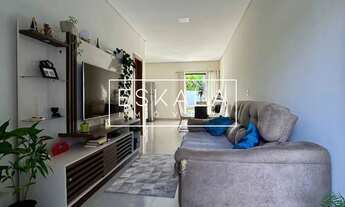 Imagem: Casa geminada com 2 dormitórios no bairro