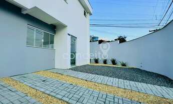 Imagem: Sobrado com 3 Dormitórios na Escola Agrícola!