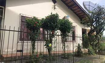 Imagem: Terreno à Venda com Casa no Centro de Jaraguá