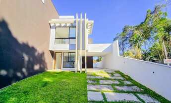 Imagem: Casa com 3 Suítes e Piscina na Ponta Aguda!