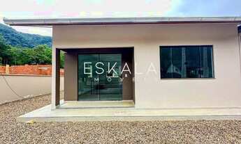 Imagem: Casa com 02 Quartos 02 Vagas de Garagem