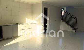 Imagem: Sobrado, Nossa Senhora da Paz - Balneário