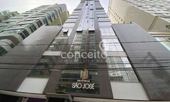 Imagem: Apartamento com 3 Suítes e 2 Vagas em Meia