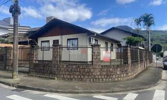 Imagem: Terreno na Vila Lalau com Casa de Madeira