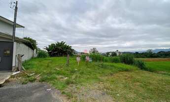 Imagem: Terreno à Venda no Bairro Amizade com 773,93m²