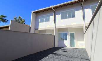 Imagem: Sobrado com 3 Dormitórios na Água Verde!