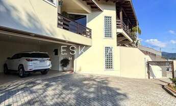 Imagem: Casa Alto Padrão com 05 Dormitórios, sendo