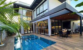 Imagem: Casa 3/4 com 3 suítes - 300 m² na 1605