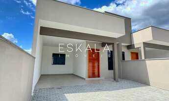 Imagem: Casa Geminada com 03 Dormitórios - Bairro