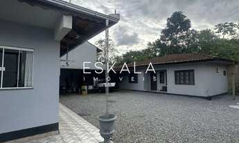 Imagem: CASA COM 03 DORMITÓRIOS